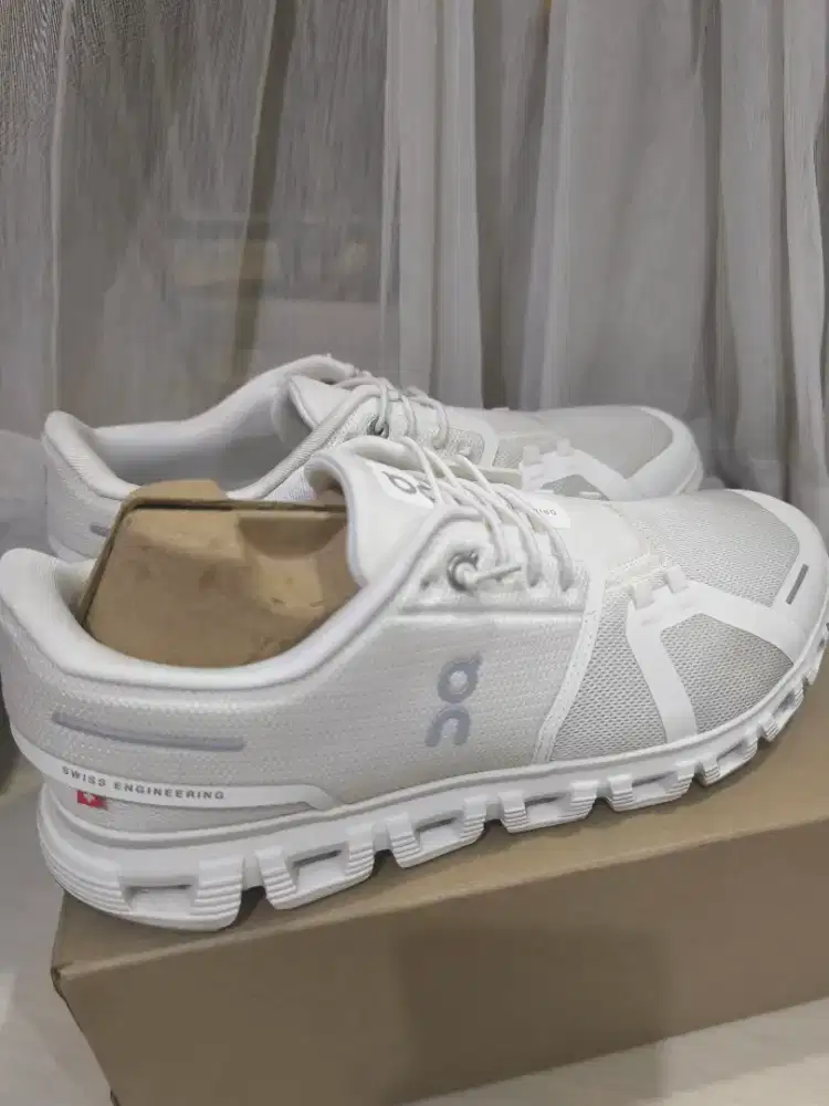 Sepatu Cloud 6 Original Nett, Second rasa Baru, pakai kurang dr 6 bln