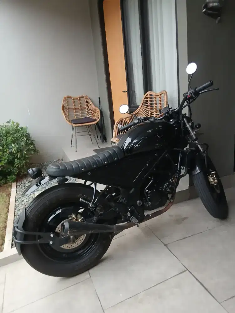 Jual motor custom CB 2013