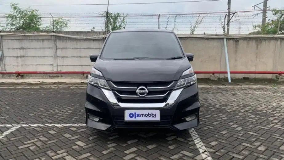 TDP 15 JT Nissan Serena 2.0 Highway Star Bensin-AT Hitam 2022