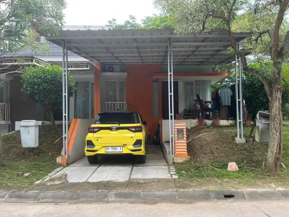 DiJual rumah posisi hook lokasi summerset west CGC