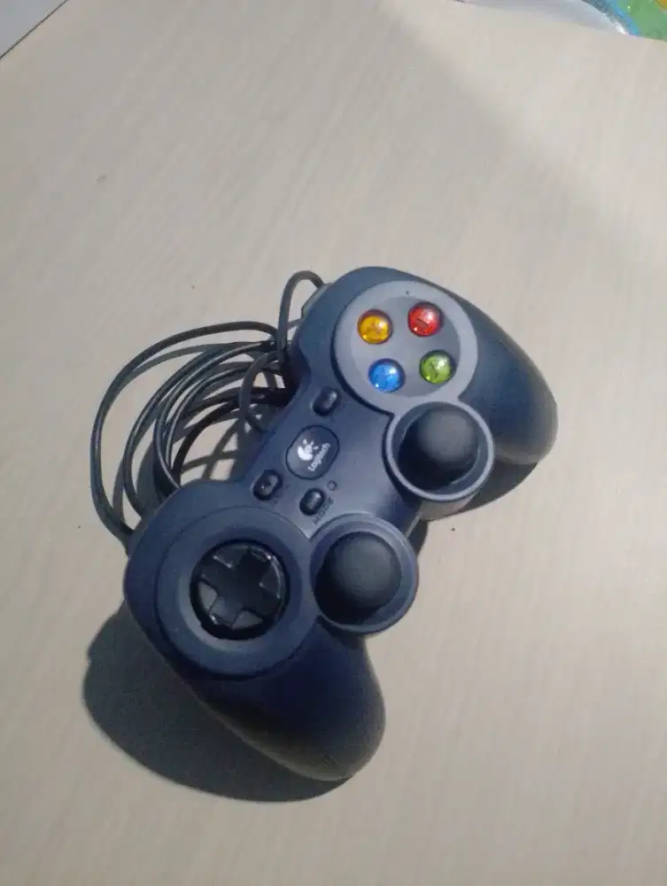 Logitech F310 Gamepad