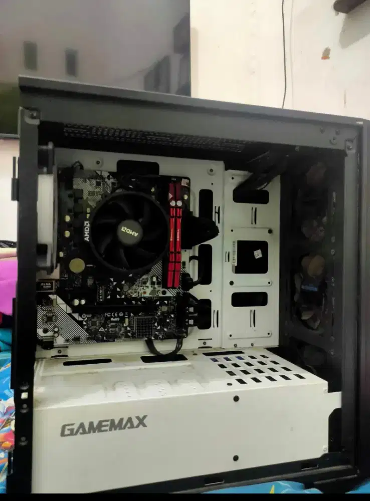KOMPUTER/PC RYZEN 3