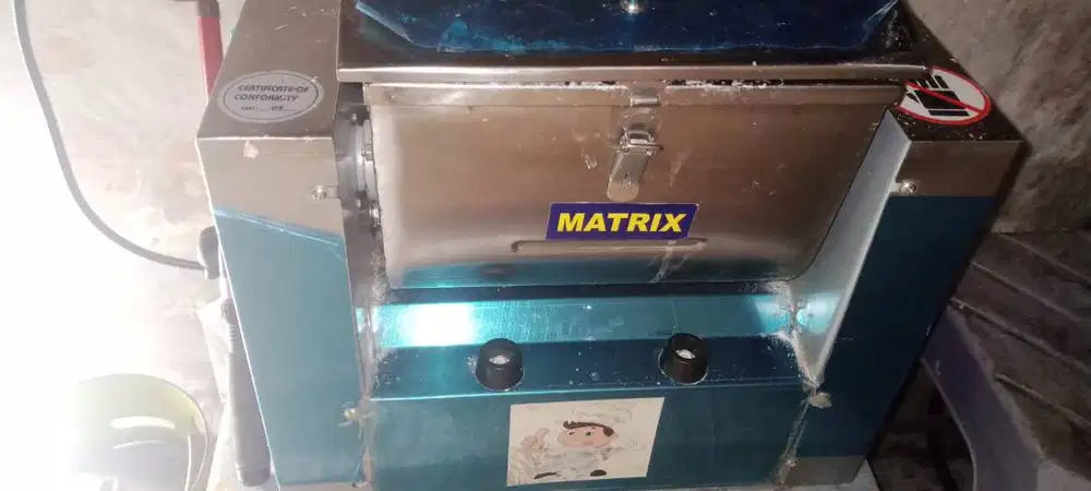 mixer adonan merk matrix
