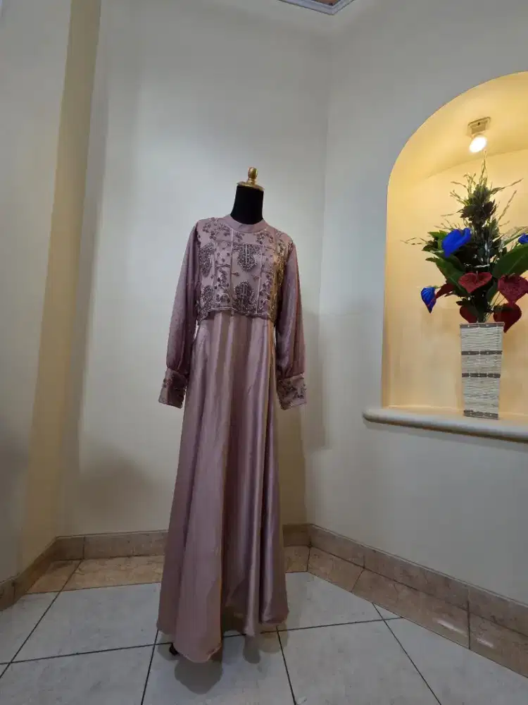 Dijual Dress brukat Party Wedding / pesta yang mewah dan elegant