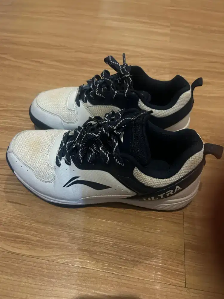 Jual sepatu badminton Li-Ning ultra