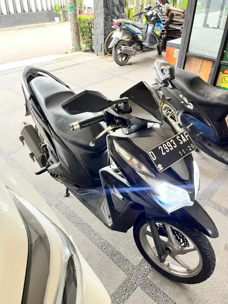 Honda Vario Kzr 125 tahun 2012 lengkap kondisi mantap