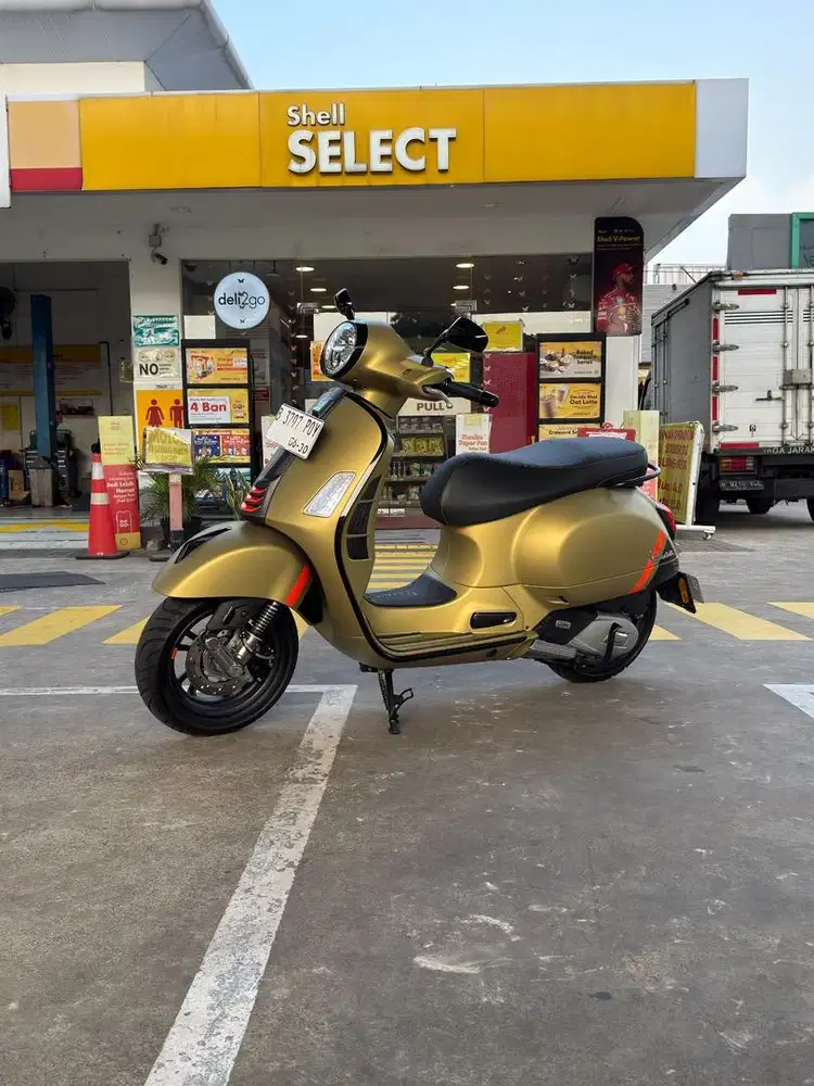 VESPA GTS 150 S EDITION TAHUN 2024