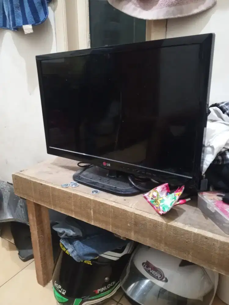 Tv LG minus layar kedip