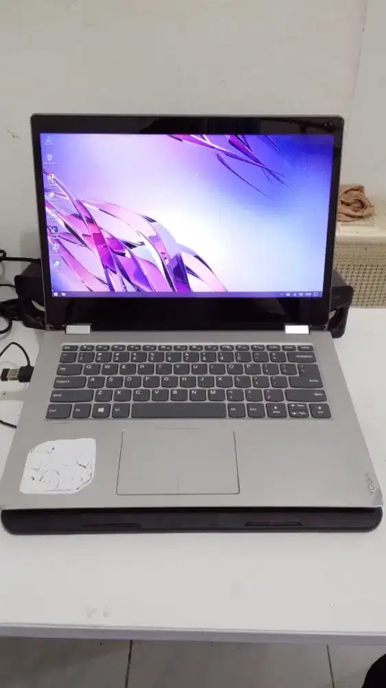 Lenovo Yoga 520 2 in 1 Intel Core 3 Gen 8 Dual VGA Nvidia