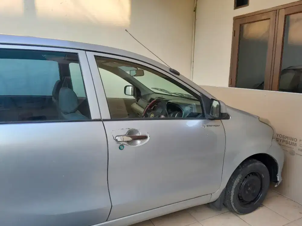 Toyota avanza e upgrade G 2013