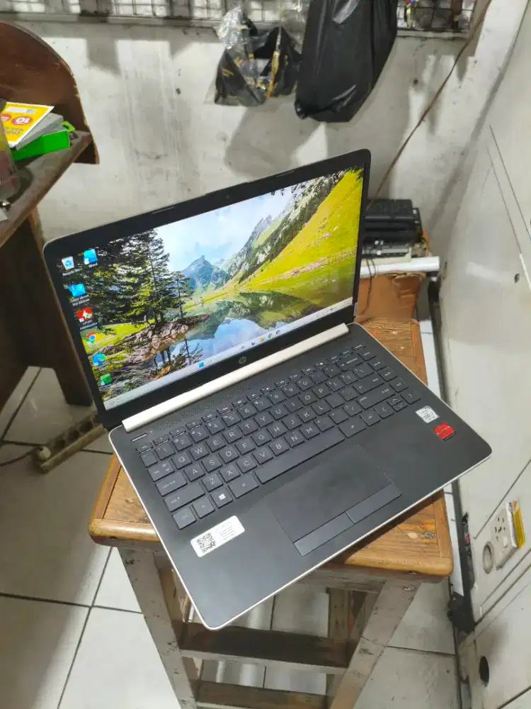 B607 Laptop HP 14s-cf2003tx core i7 gen10 VGA Intel UHD+AMD Radeon 530
