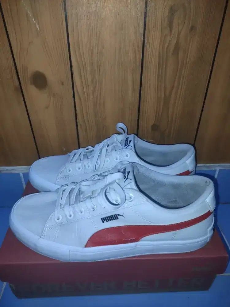 Puma bari Casual 
Sz 41
min pemakaian 
350 nego