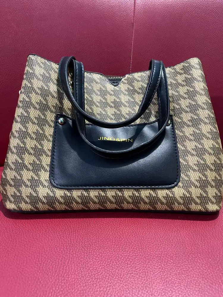 Tas hadiah doorprize