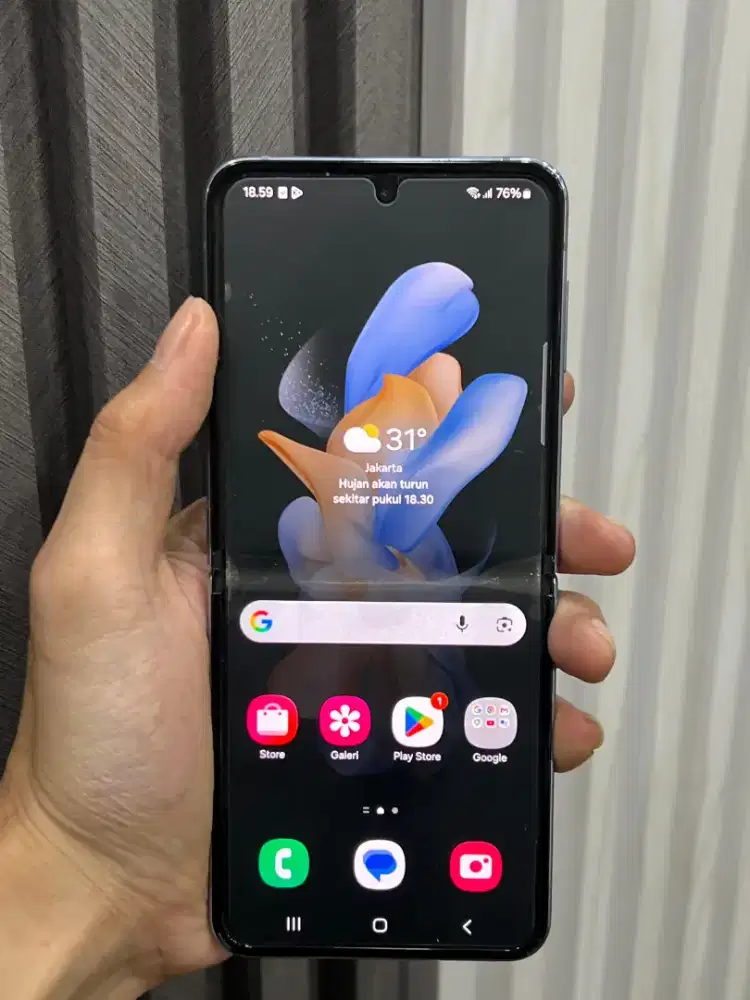 Samsung Z Flip 4