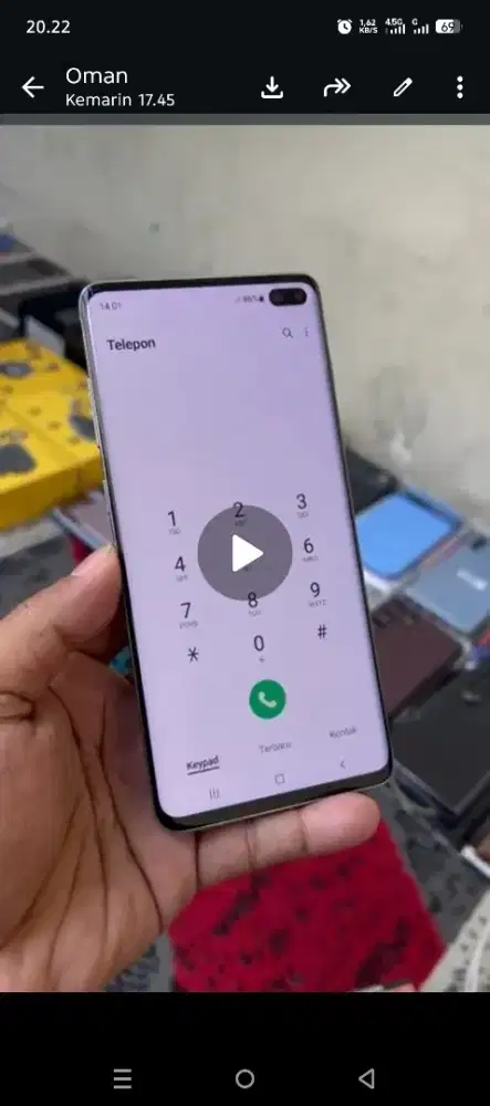 Samsung S10 plus layar lengkung
