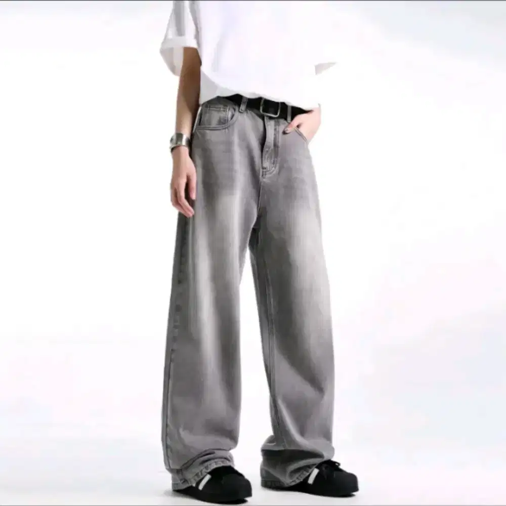 Celana Jeans Kulot Baggy Wiskers Gombrong