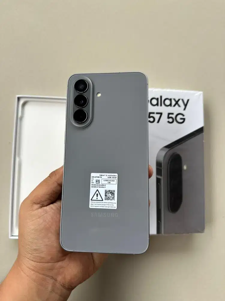 SAMSUNG A57 12/256 PEMAKAIAN SINGKAT