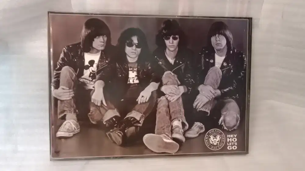 Poster jadul band ramones