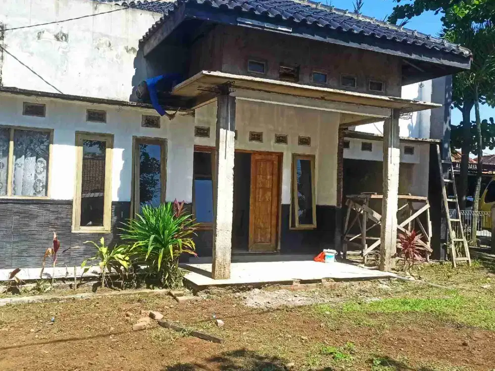 rumah pinggir jalan raya Sumedang Cirebon bandung