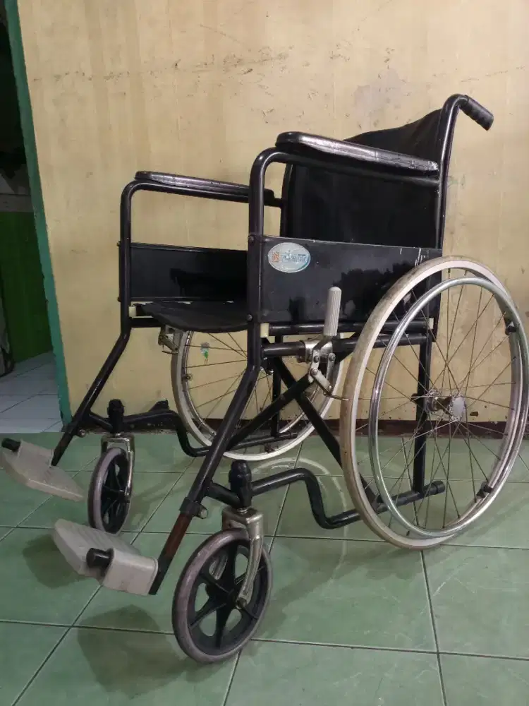 KURSI RODA PASIEN
