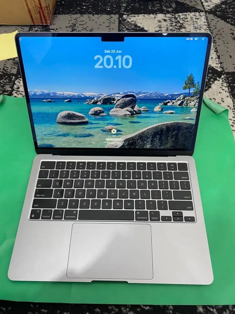 Macbook air m2 8/256gb grey