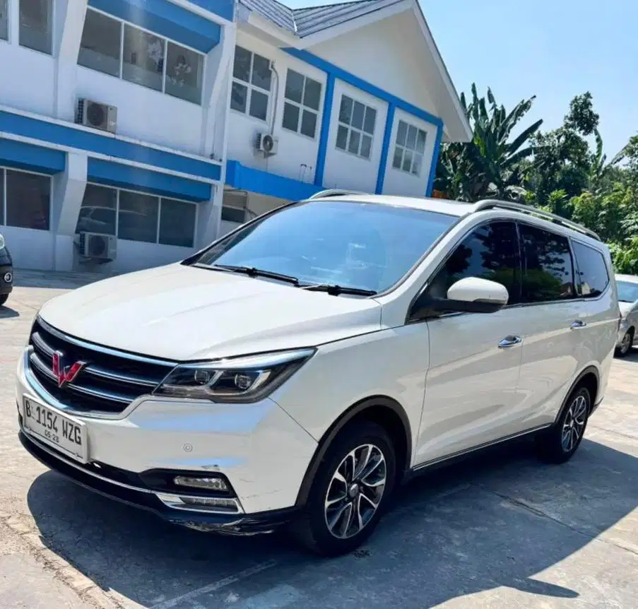 Wuling Cortez Lux AMT AT Sunroof 2018