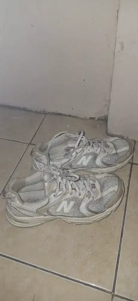 New Balance 530 Beige