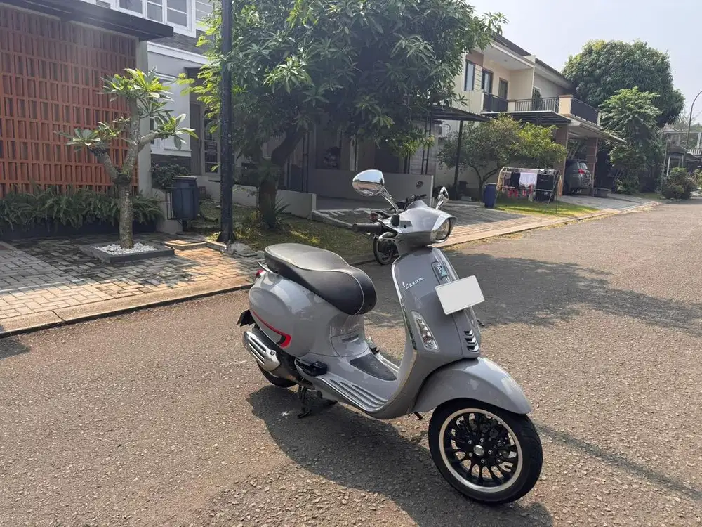 WTS VESPA SPRINT 2022 – KM 700an, RASA MOTOR BARU