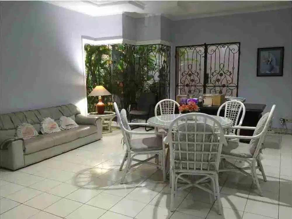Dijual harga murah rumah bagus dan kuas di Bogor Lakeside.