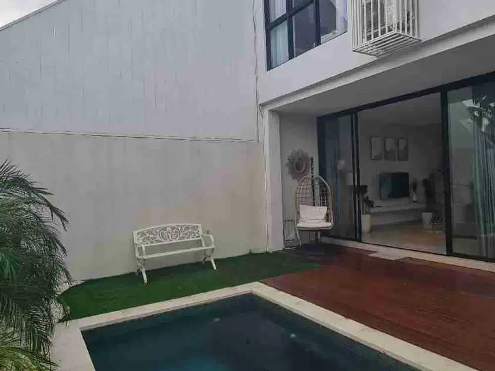 Villa Modern Minimalis 2 Lantai View Sawah di Seminyak