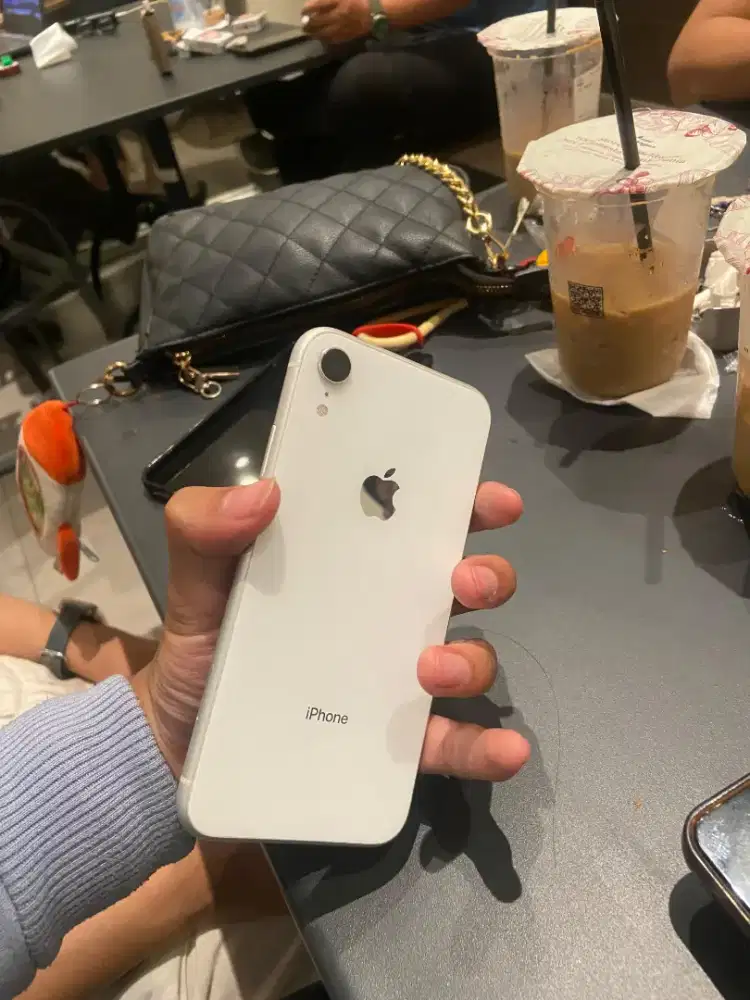 IP XR INTER 128GB