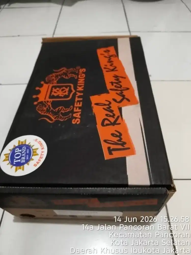 Sepatu safty masih baru no 42 joss