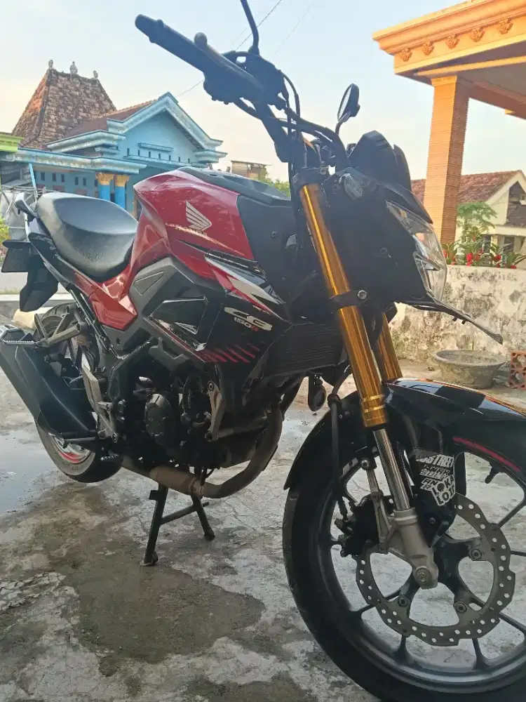 Dijual CB 150 R mulus, normal, lengkap km rendah seperti baru