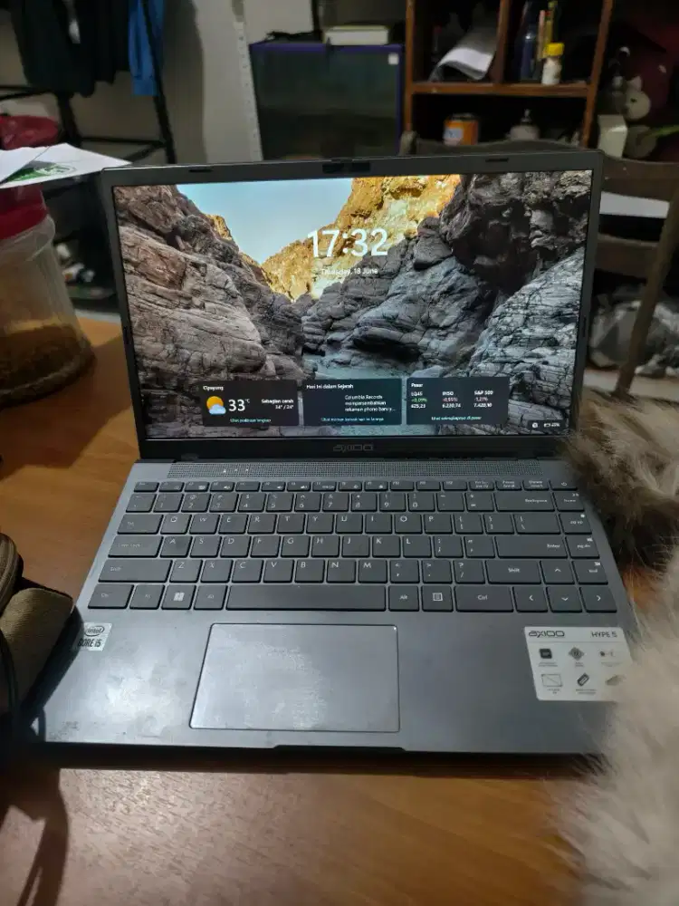 Leptop axio hype 5 i5 gen 10