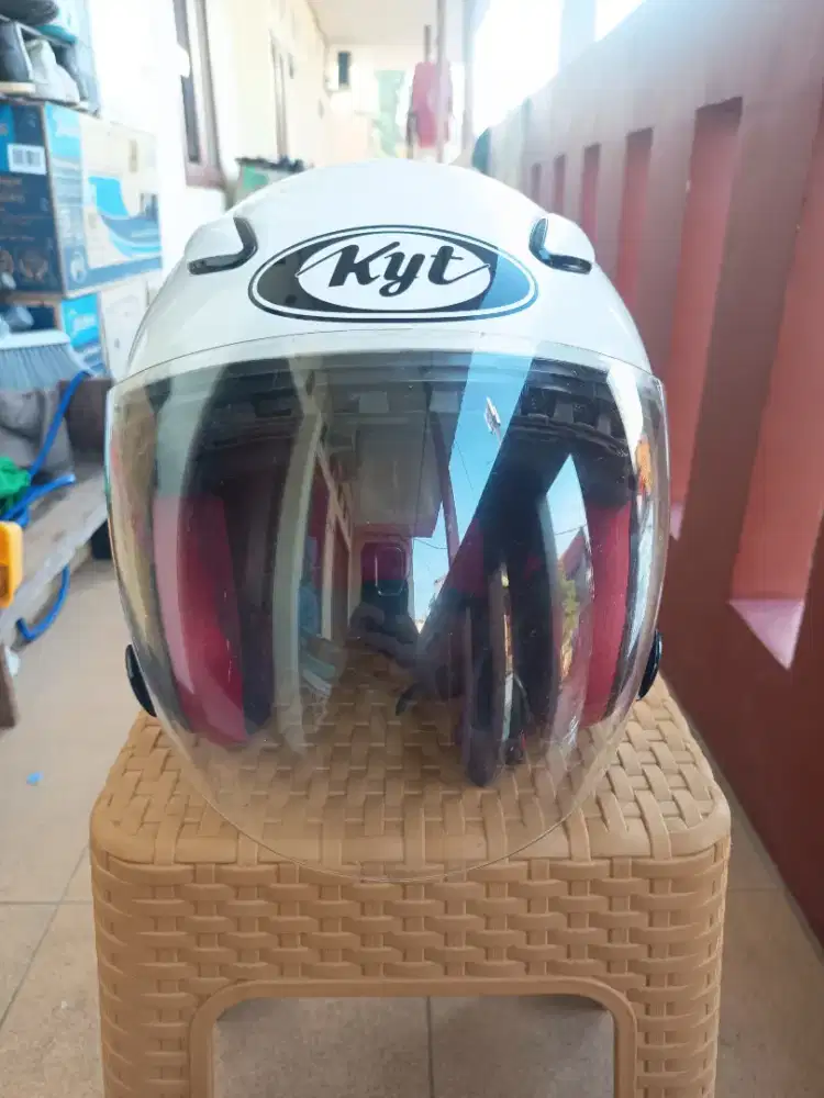 Jual helm KYT half face