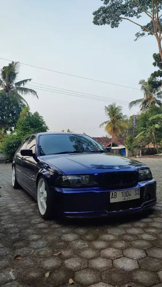 BMW E46 siap jalan