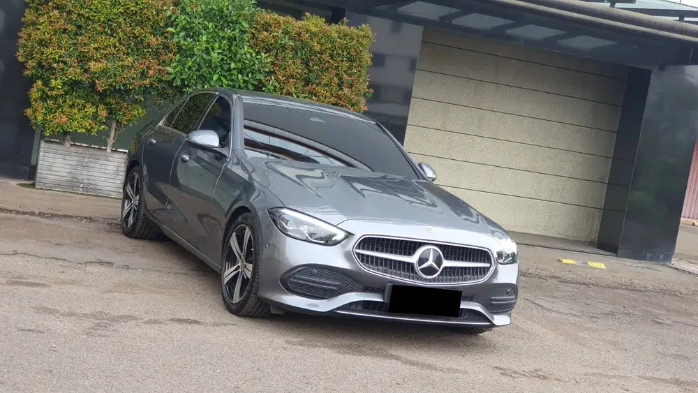 [ LOW KM ] Mercedes Benz Mercy C 200 C200 Avantgarde W206 AT 2022/2023