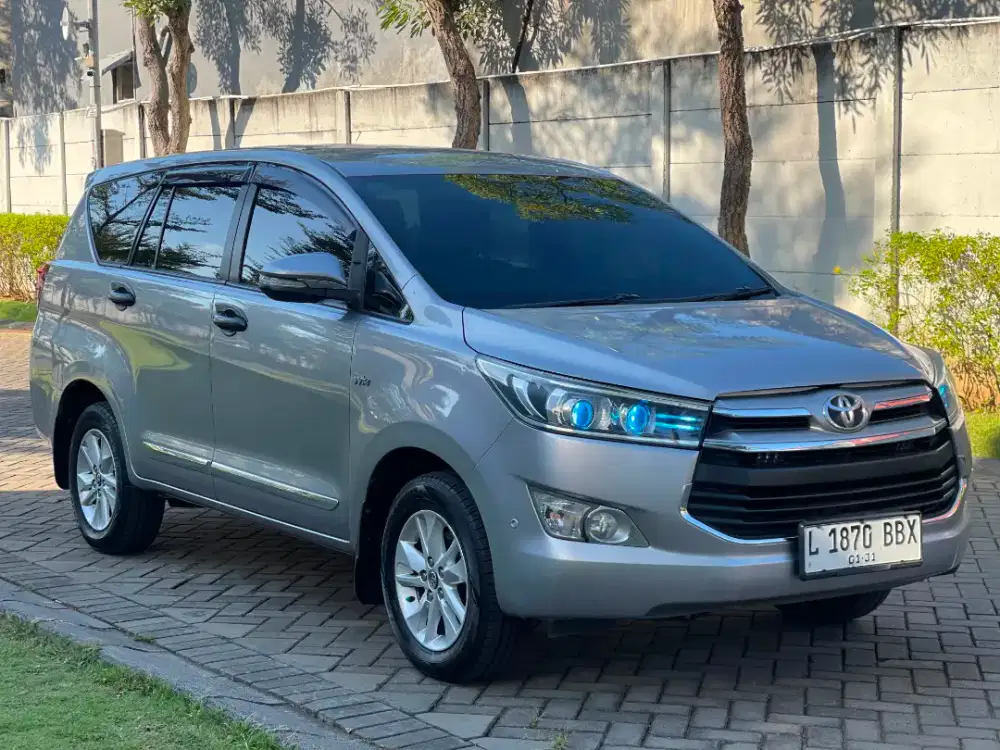Innova V bensin matic