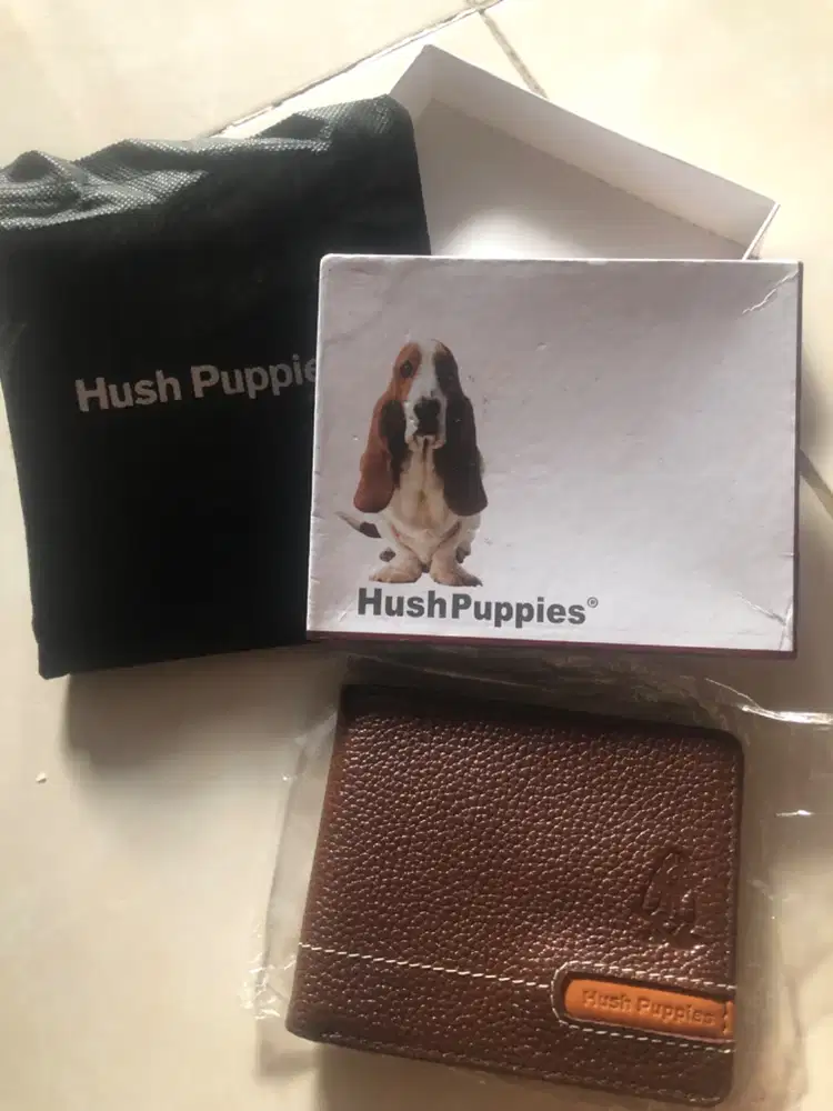 Dompet hush puppies