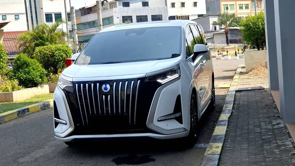Denza D9 D 9 Elite FWD 4x2 EV AT 2025/2026