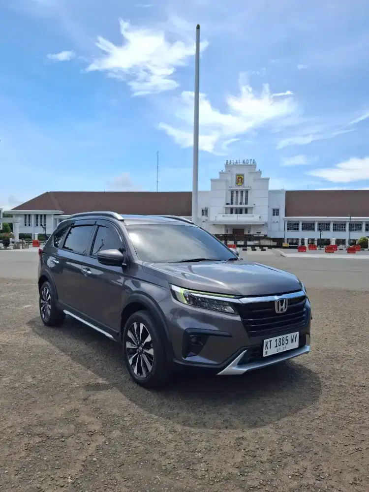 BR-V PRESTIGE 2022