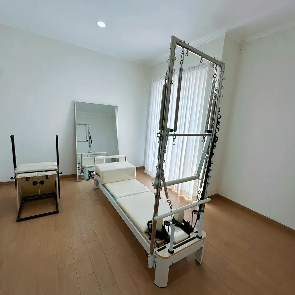 Dijual Alat Pilates Reformer dan Wunda Chair