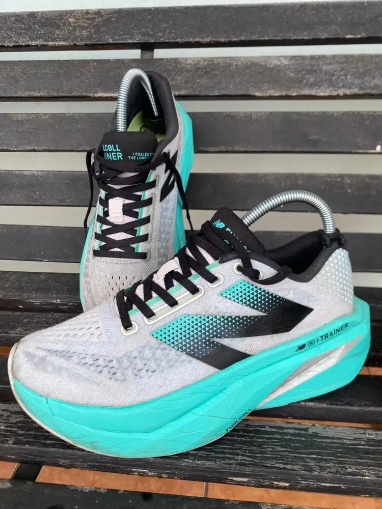 Sepatu lari New Balance fuelcell trainer v3 Original