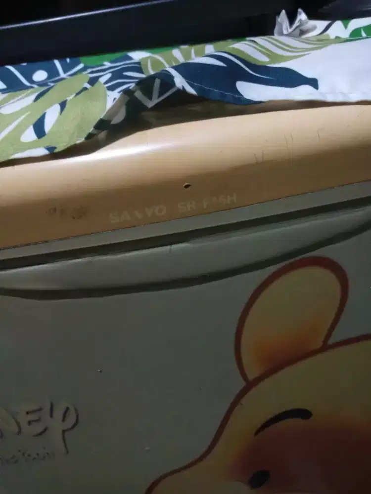 Bismillah Di jual lg bu buat makan kulkas sanyo sh-16h