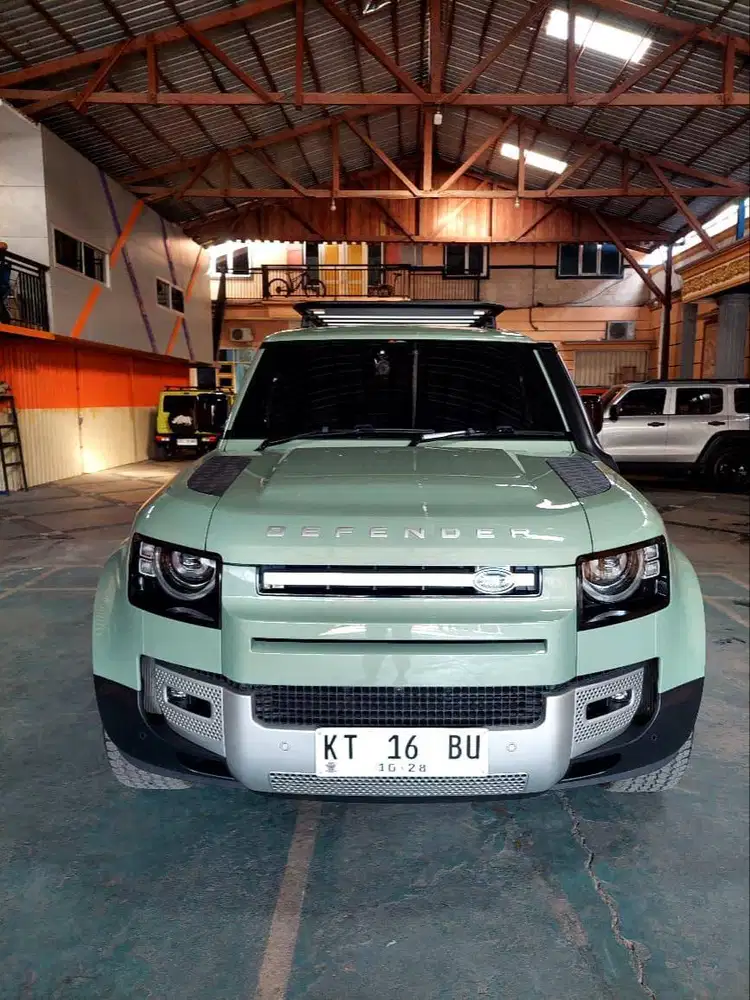 [RARE] Land Rover Defender 110 75th Anniversary Edition 2023