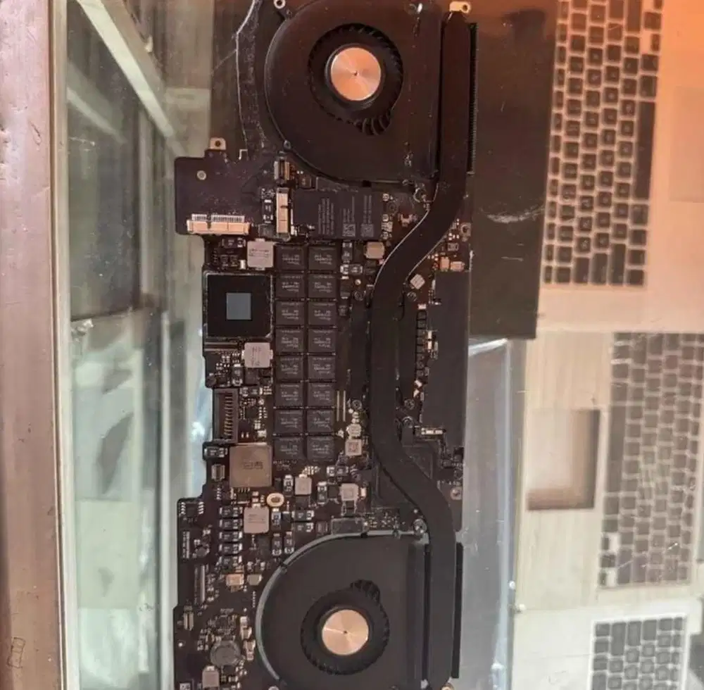 Logicboard Macbook Pro 15 inch A1398 2015, mati, kendala GPU
