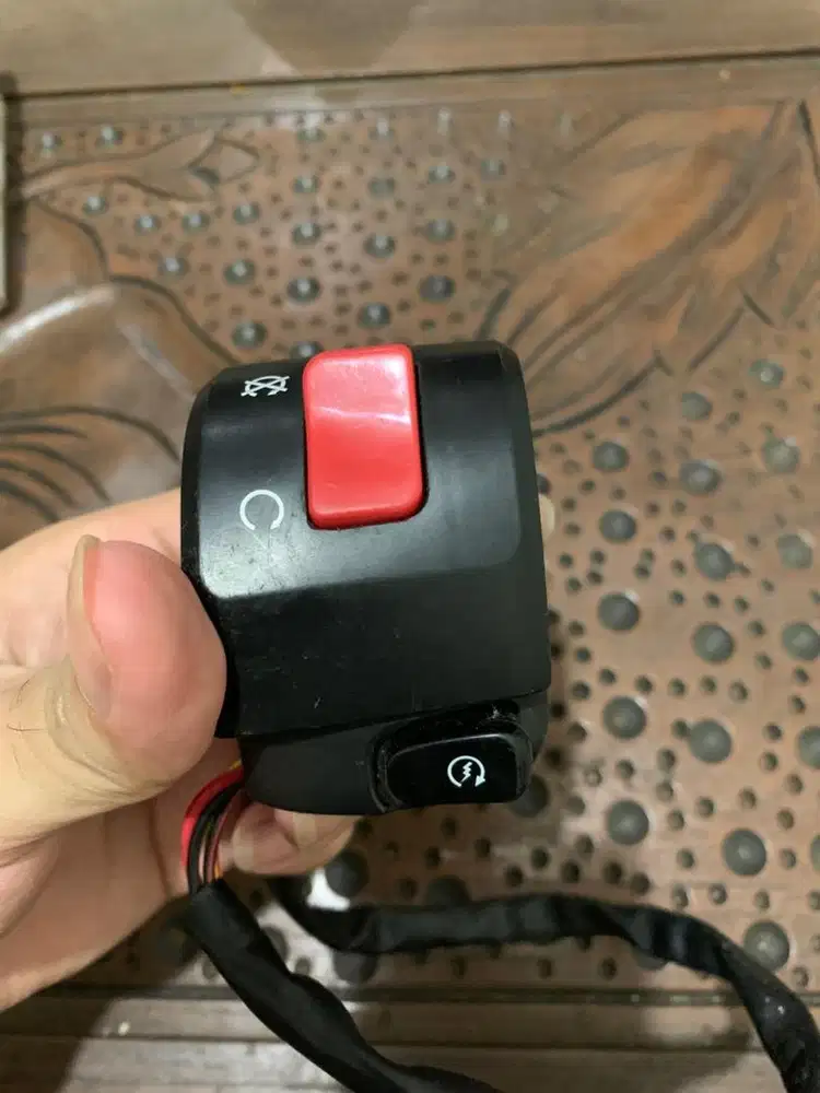 saklar kanan (starter + kill switch) Kawasaki Z250