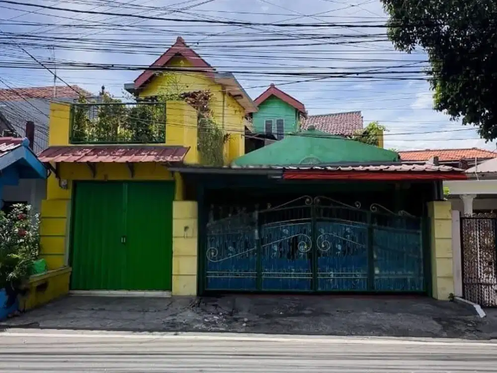 Rumah 2,5LT Posisi Hook, Siap Huni, Strategis di Kayumanis Matraman, Jaktim - SHM