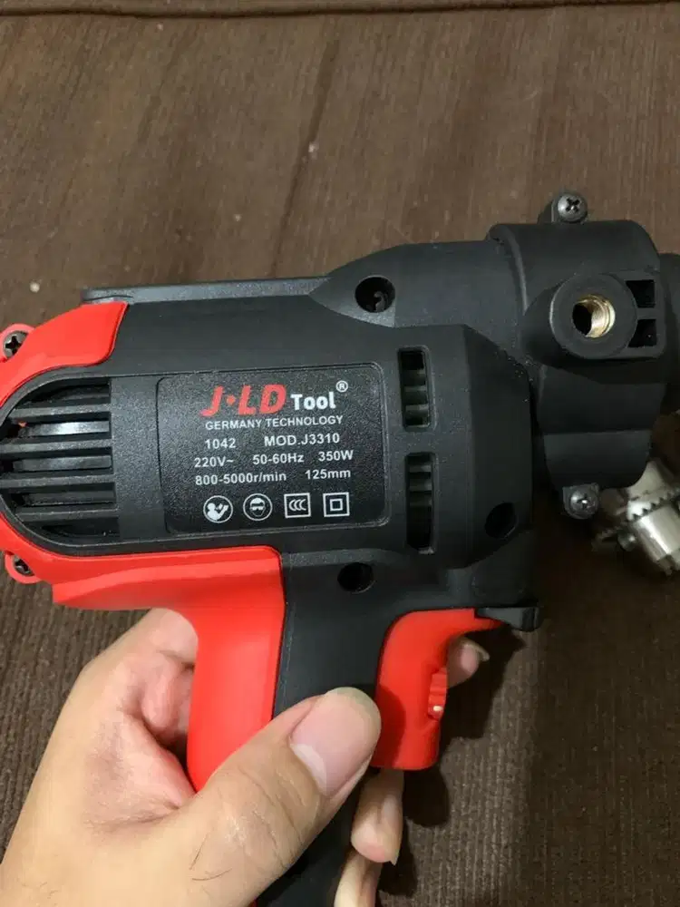 Mesin poles/bor merk jld type j3310
