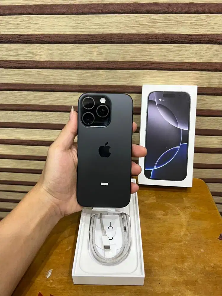iPhone 16 pro 128 resmi ID/A bh 100 cc 1 BNOB garansi november 2026